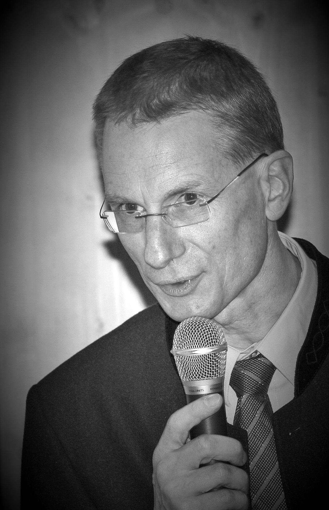 Bildportrait:Veit-Uwe Hoy